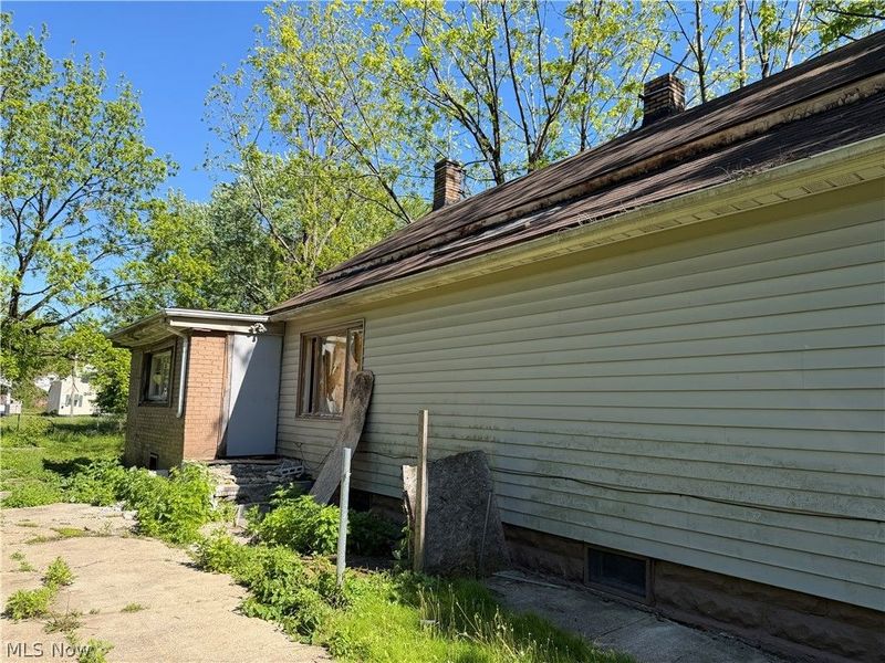 3419 E 70th Street, Cleveland, OH 44127 Photo 2