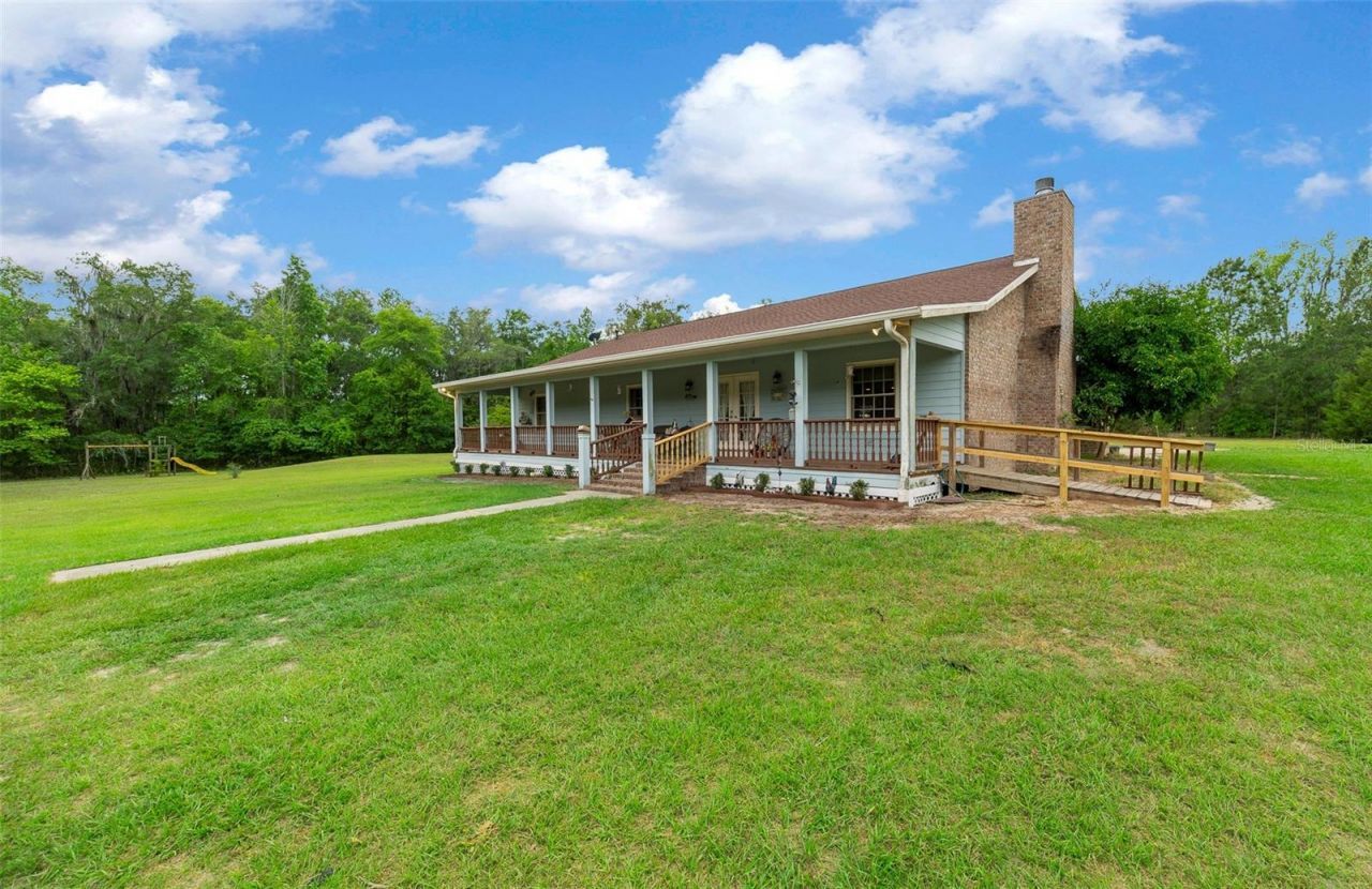 732 SW Carl Wilson Road, Fort White, FL 32038 Photo