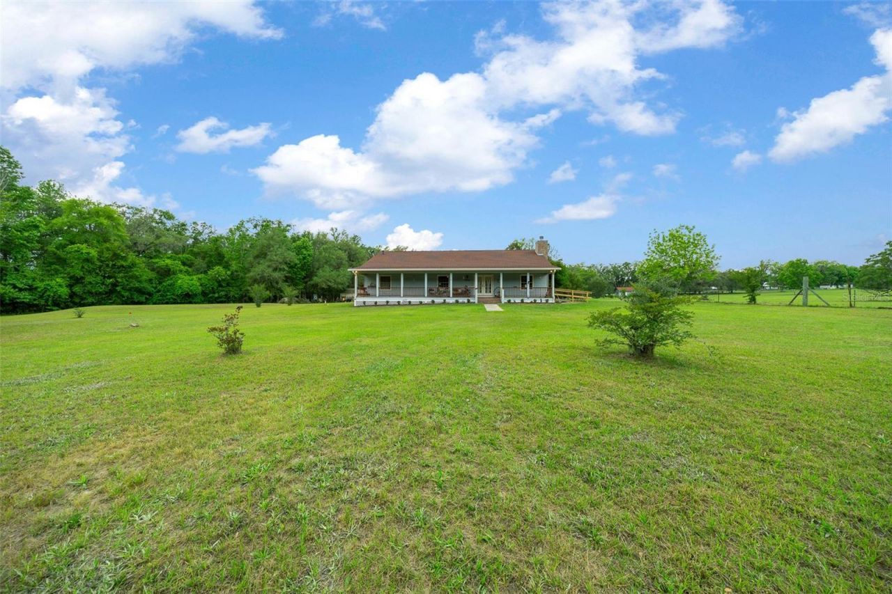 732 SW Carl Wilson Road, Fort White, FL 32038 Photo