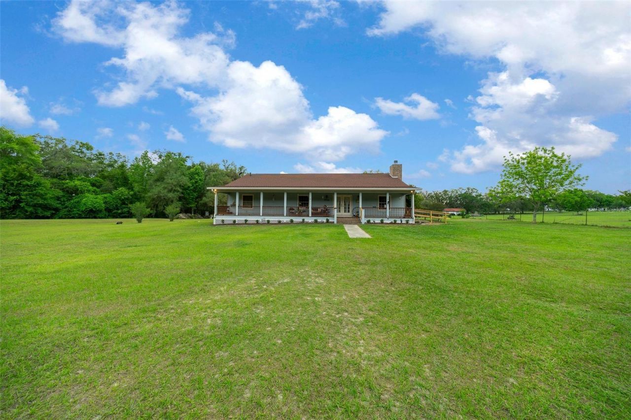 732 SW Carl Wilson Road, Fort White, FL 32038 Photo