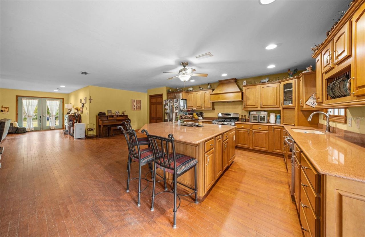 732 SW Carl Wilson Road, Fort White, FL 32038 Photo