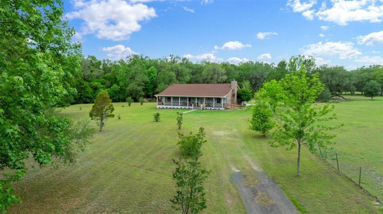 732 SW Carl Wilson Road, Fort White, FL 32038 Photo