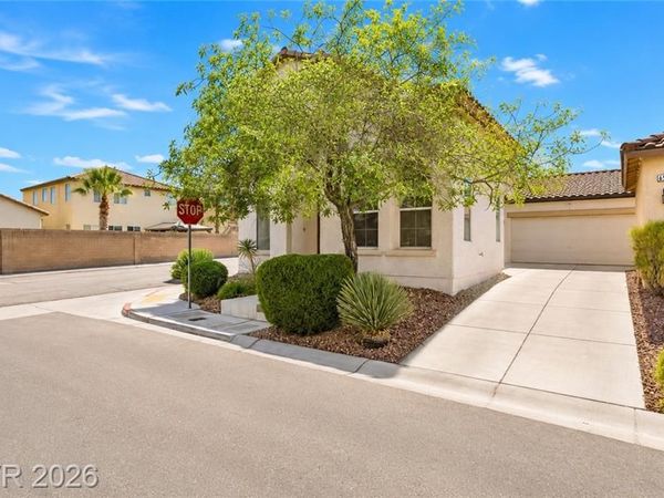 6513 Delicate Petal Court, Las Vegas, NV 89149