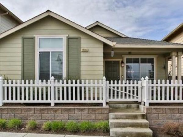 12784 Rogge Village Loop, Salinas, CA 93906