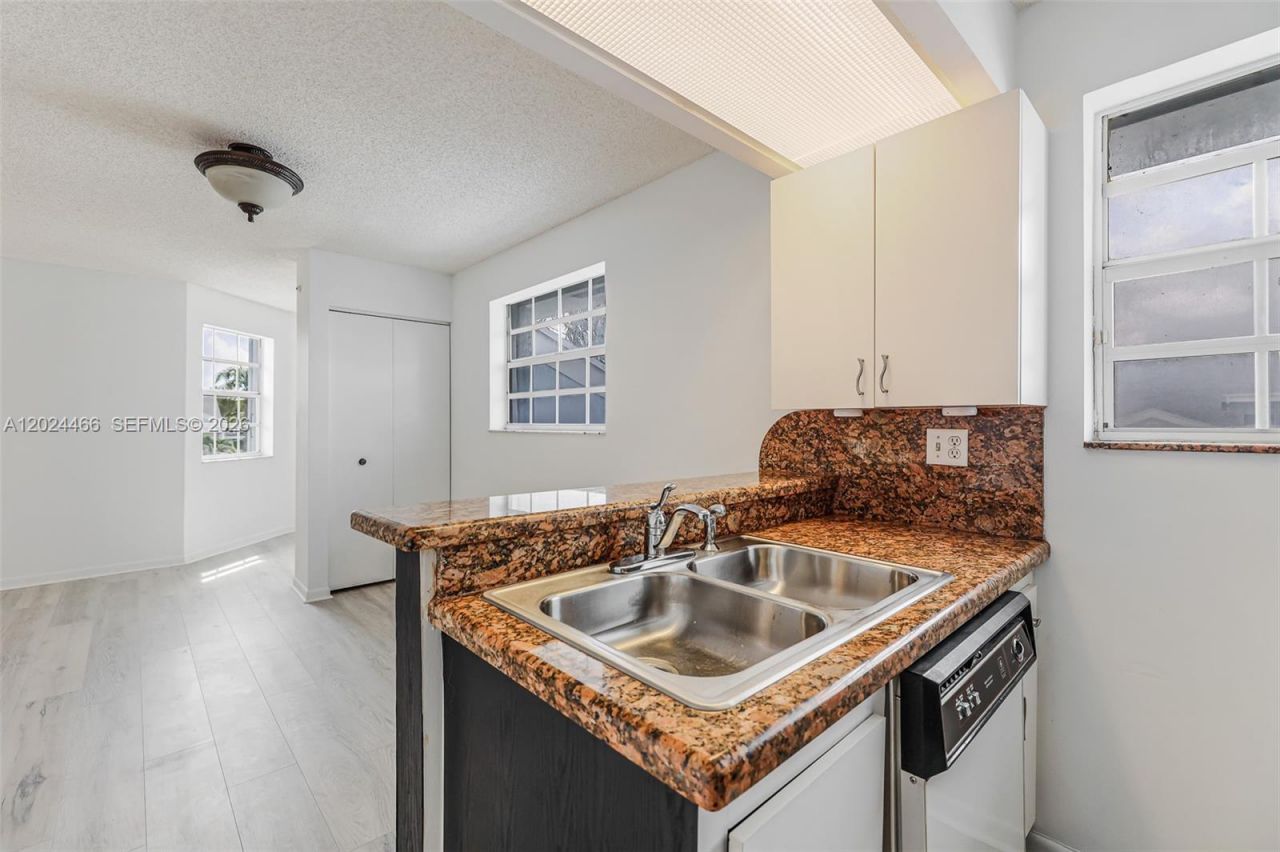 2608 SE 19th Ct , Unit 204-A, Homestead, FL 33035 Photo
