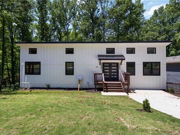 775 Catherine Drive , Lawrenceville, GA 30044
