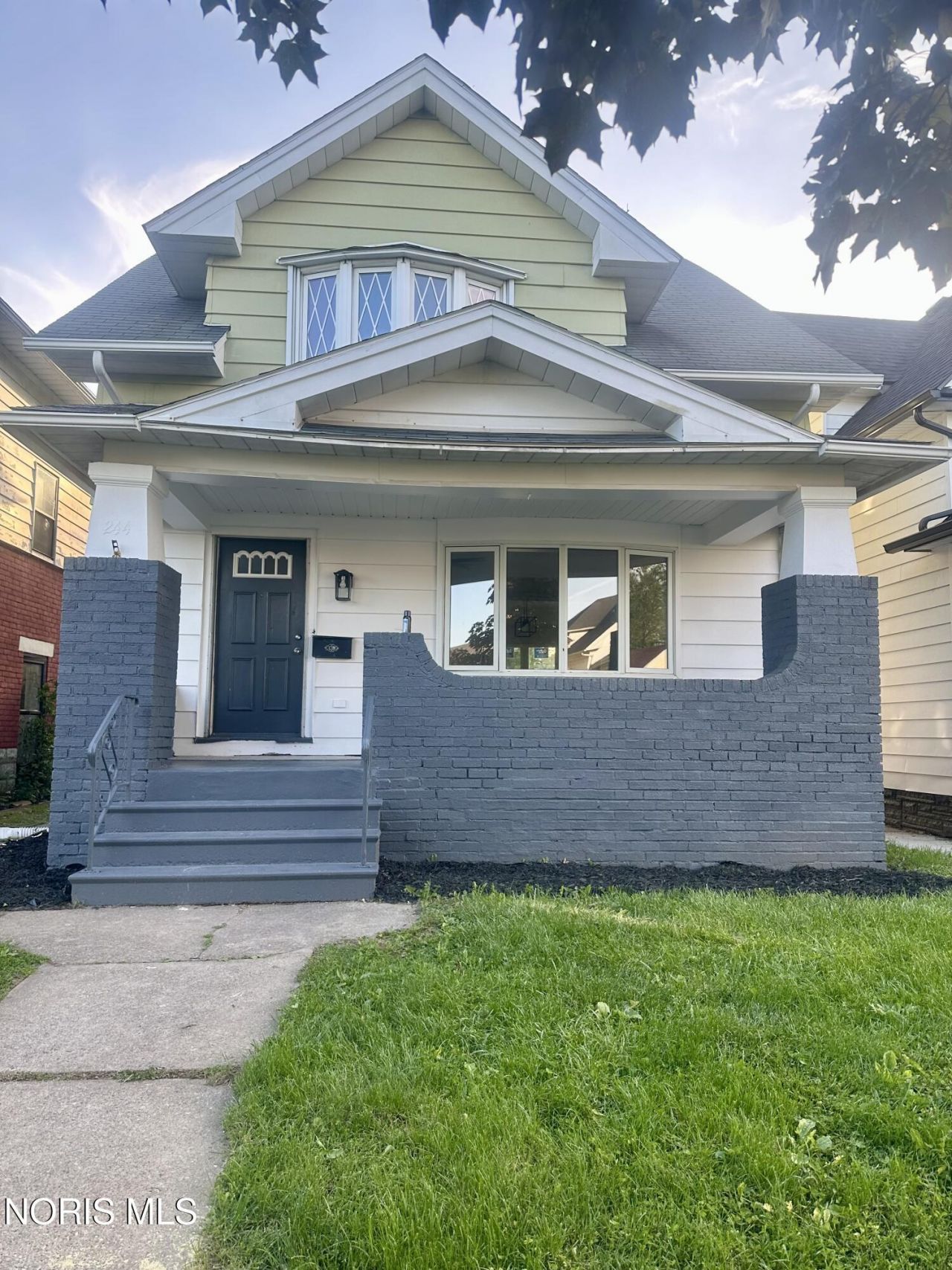 244 Raymer Boulevard, Toledo, OH 43605 Main Photo
