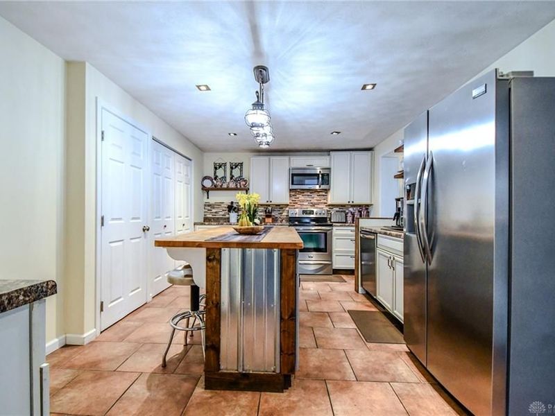 7710 Sprucehill Court, Huber Heights, OH 45424 Photo 10