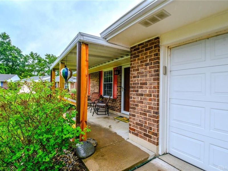 7710 Sprucehill Court, Huber Heights, OH 45424 Photo 2