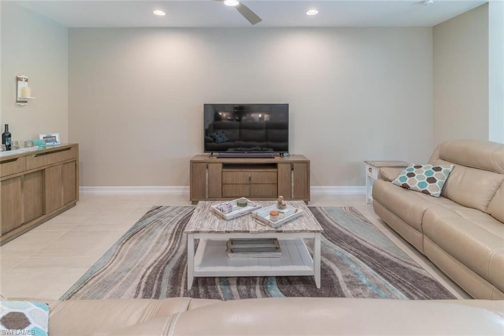 16366 Barclay Ct , Naples, FL 34110 Photo