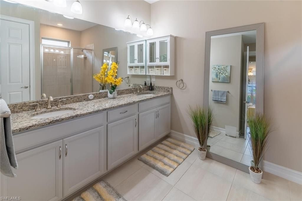 16366 Barclay Ct , Naples, FL 34110 Photo