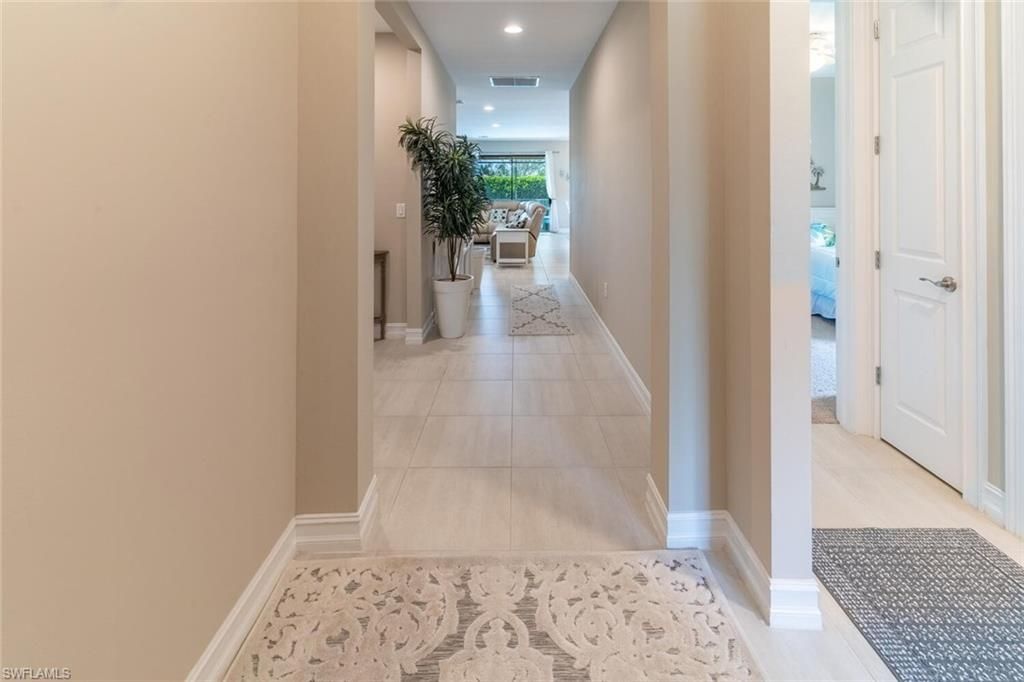 16366 Barclay Ct , Naples, FL 34110 Photo