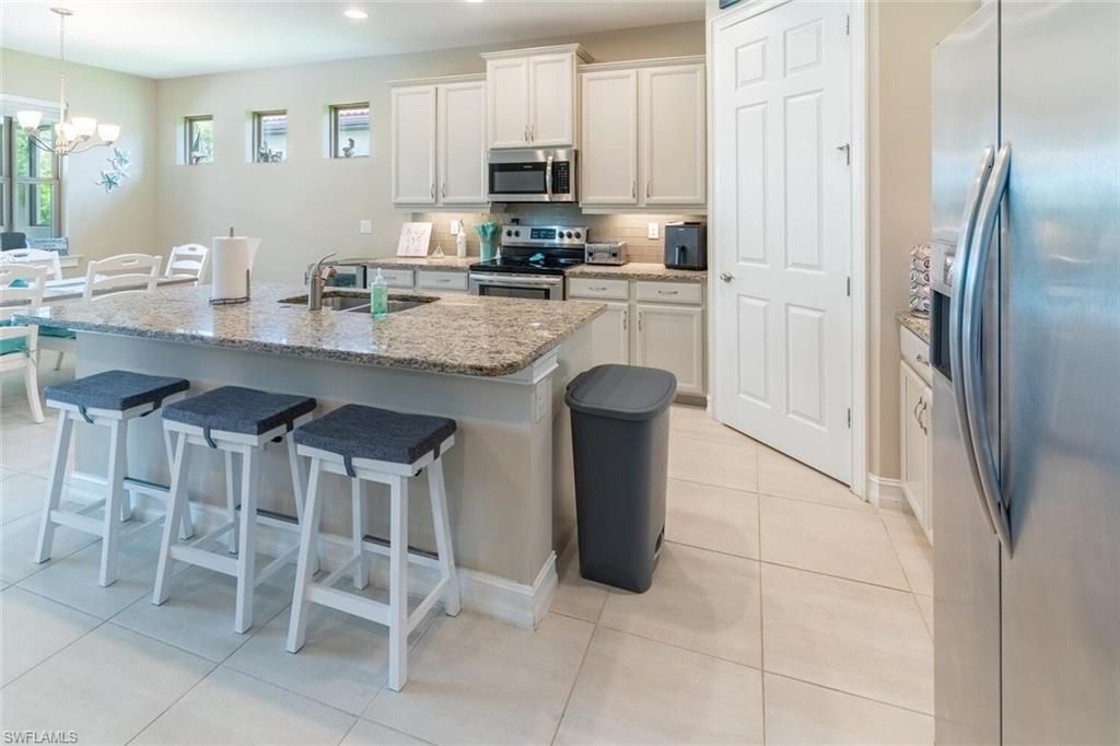 16366 Barclay Ct , Naples, FL 34110 Photo