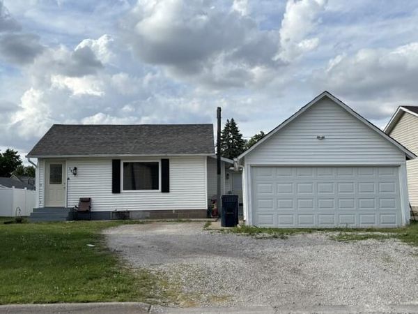305 E 1ST, Wilton, IA 52778