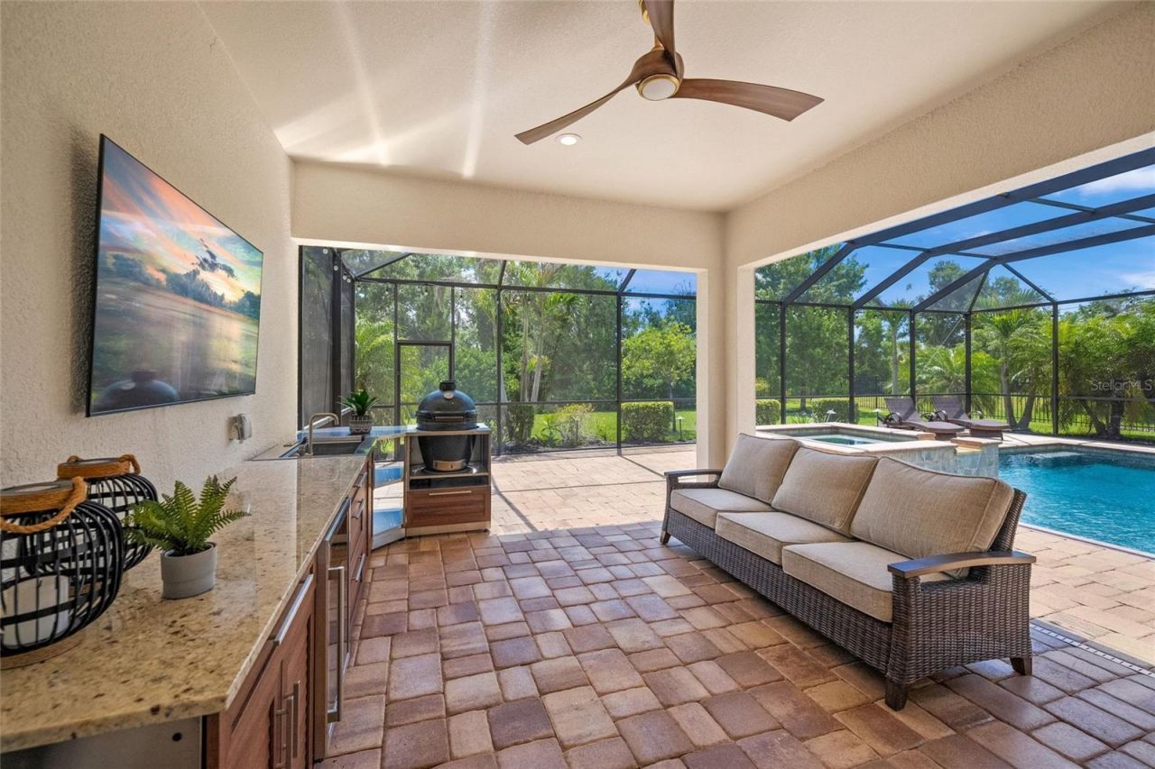 507 167th Boulevard E, Bradenton, FL 34212 Photo