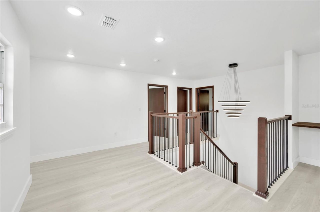 1105 Conant Avenue, Safety Harbor, FL 34695 Photo
