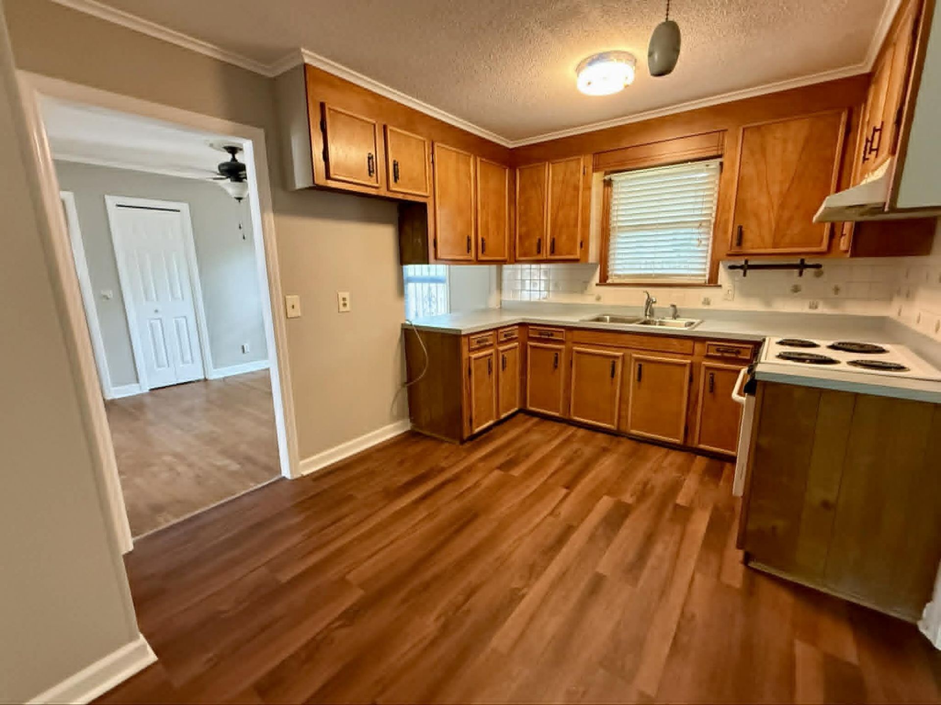4100 Boxwood Drive Photo 7