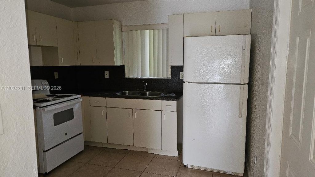 11970 SW 217th St , Miami, FL 33170 Photo