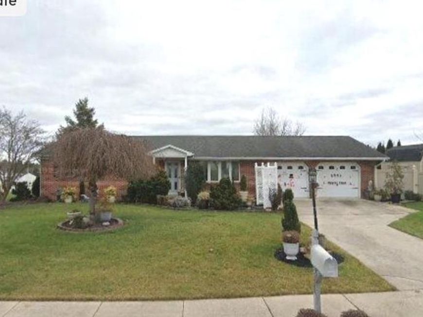 2111 Pineview Circle, Dover, PA 17315 Main Photo