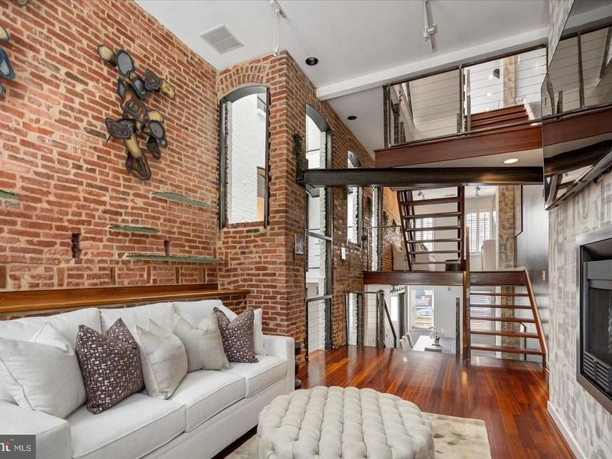 2125 Cambridge, Baltimore, MD 21231 Main Photo