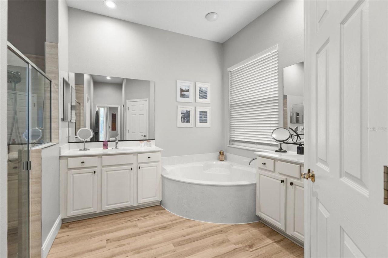 6223 Donnington Court, Sarasota, FL 34238 Photo