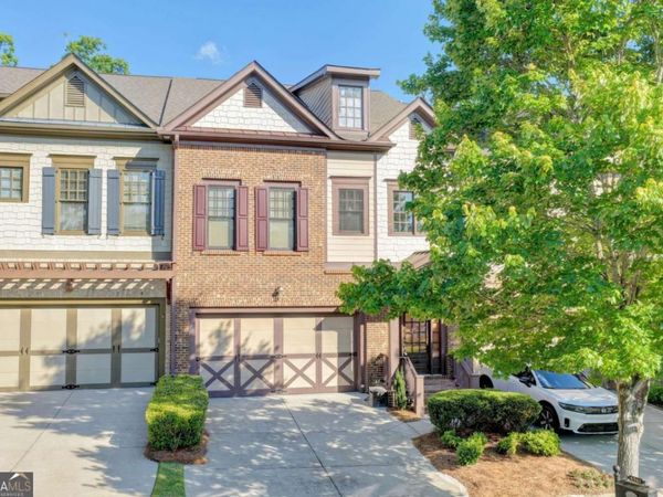 6961 Fellowship Lane, Flowery Branch, GA 30542