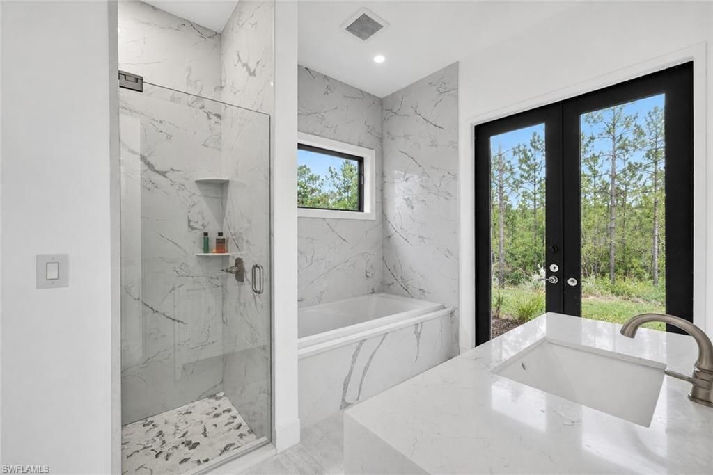 2665 Oil Well Rd, Naples, FL 34120 Photo