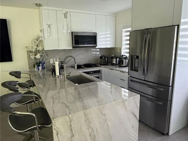 13675 SW 62nd St , Unit 202-3, Miami, FL 33183