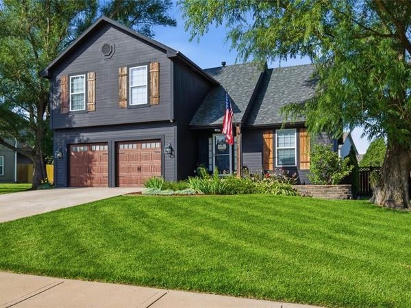 269 W Cheyenne Street, Gardner, KS 66030