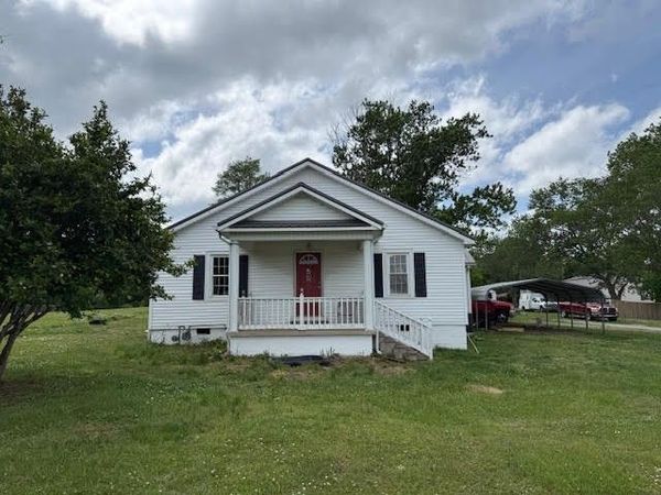 2373 Highway 43 S, Leoma, TN 38468