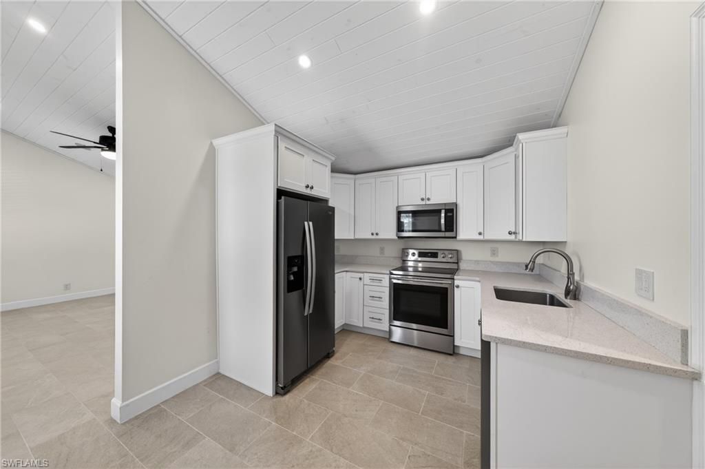 16924 Timberlakes Dr, Fort Myers, FL 33908 Photo