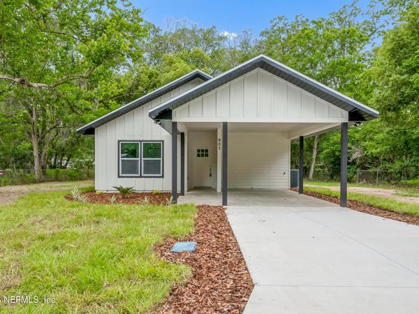 907 N THOMPSON Street, Starke, FL 32091