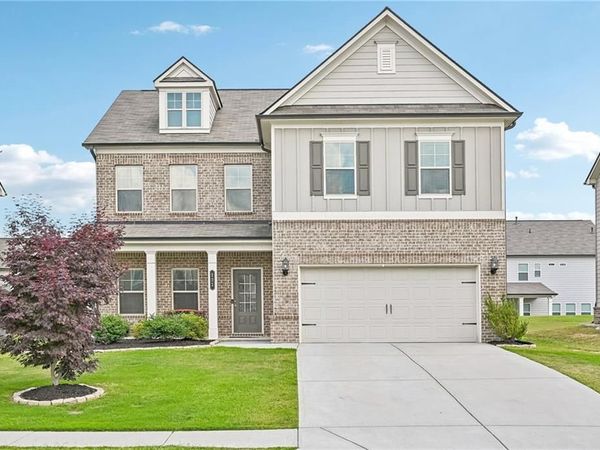 121 Mitchem Creek Drive, Loganville, GA 30052