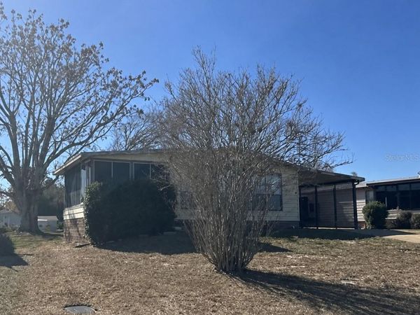 1114 LINTZ LANE , LADY LAKE, FL 32159