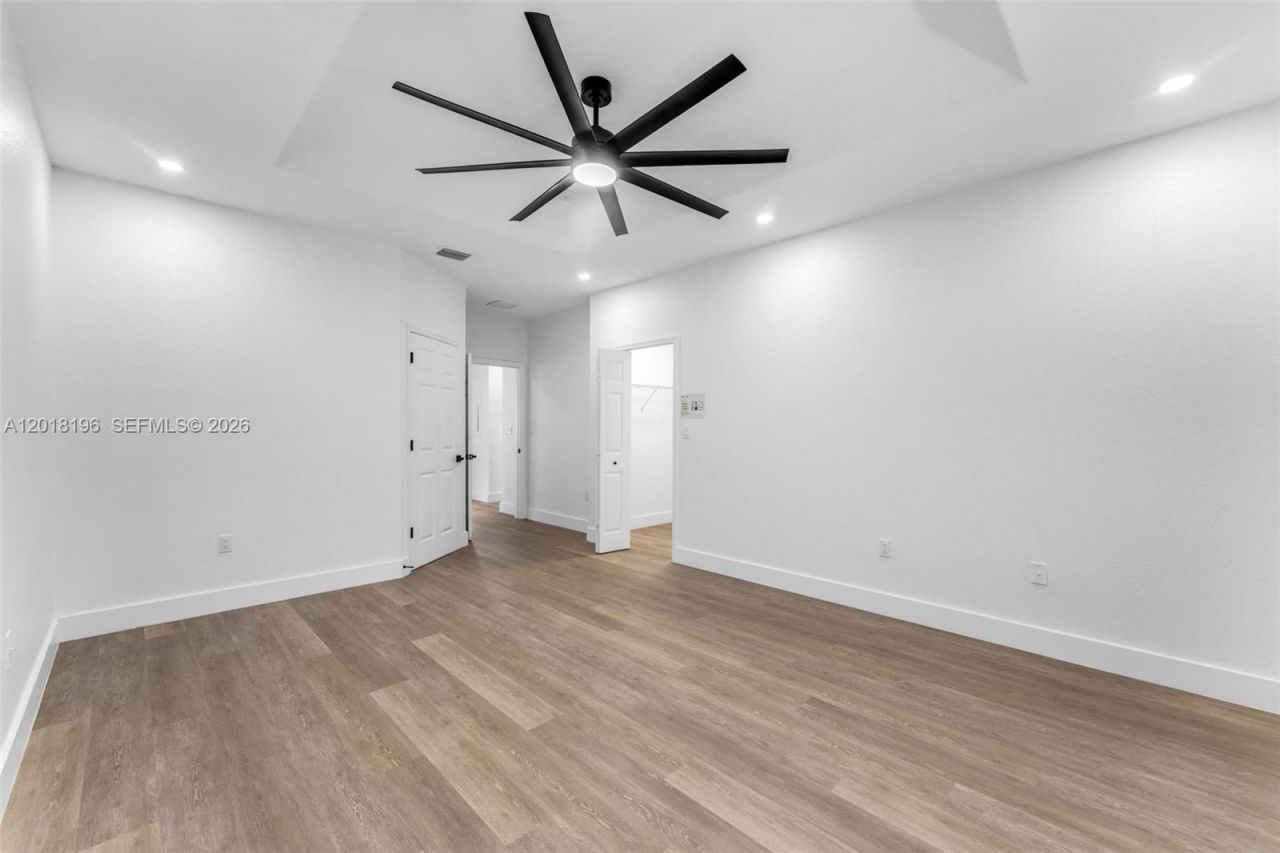 211 SW 15th Ter, Homestead, FL 33030 Photo