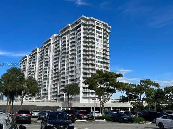 18061 Biscayne Blvd , Unit 1404, Aventura, FL 33160