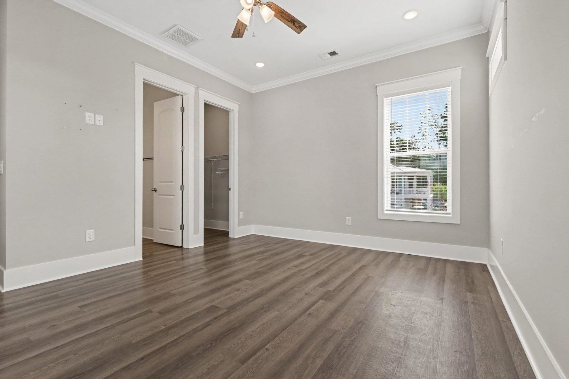 151 Mcilroy Ct. Photo 11