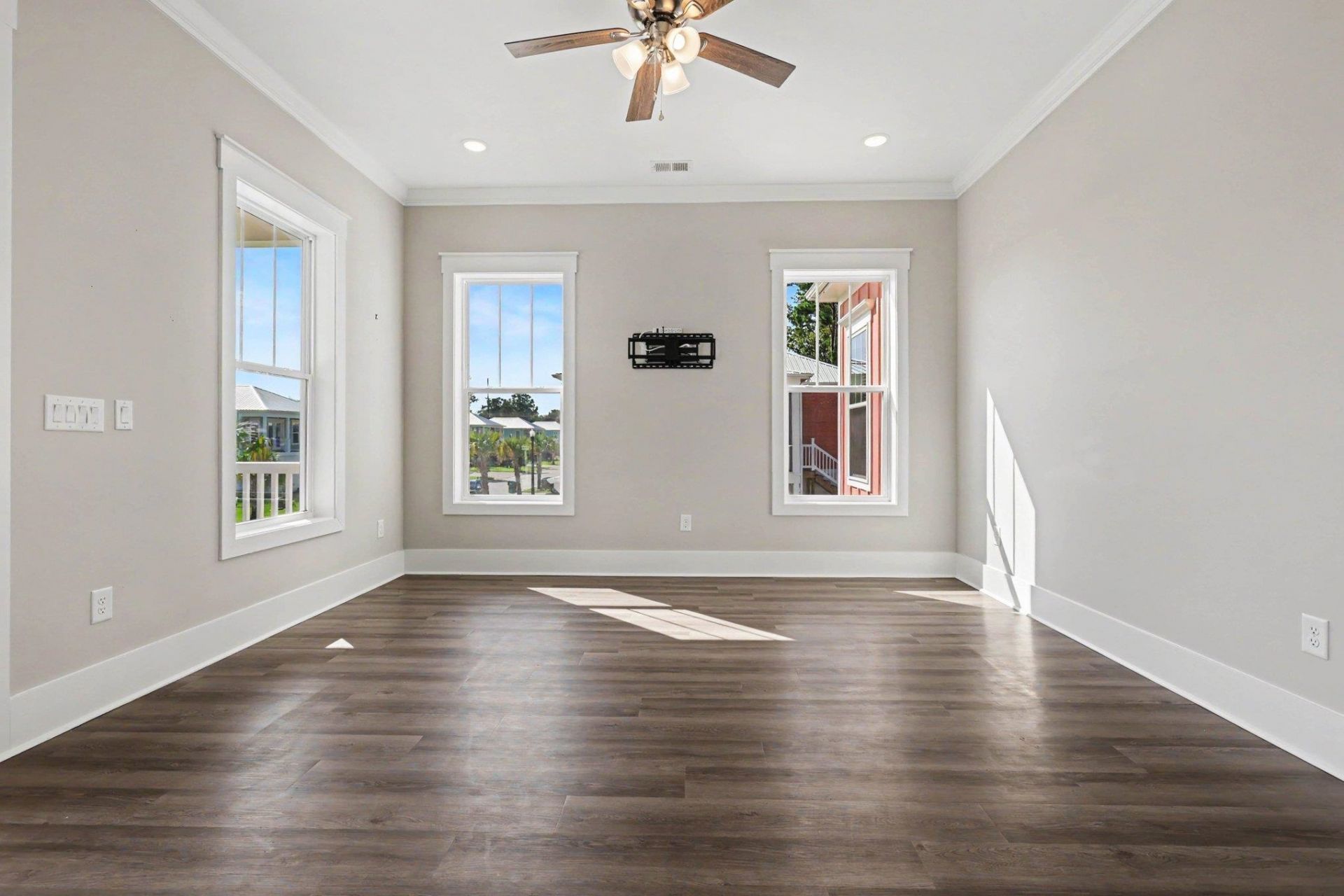 151 Mcilroy Ct. Photo 18