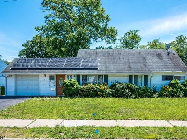 15 Markham Rd, Edison, NJ 08817