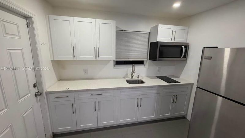 1212 E River Dr, Unit 2, Margate, FL 33063 Photo