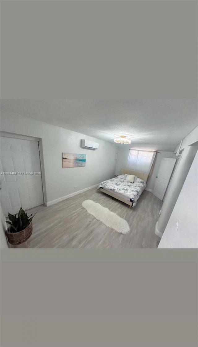 950 NE 127th St, Unit 1, North Miami, FL 33161 Photo