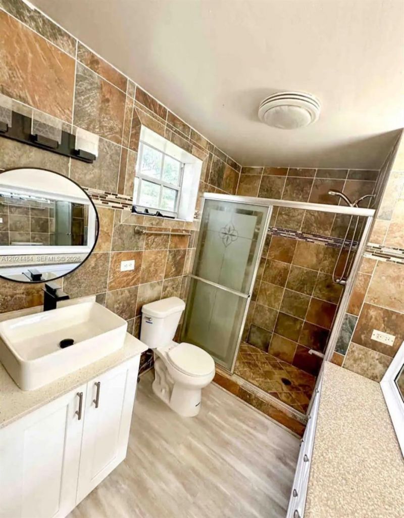 950 NE 127th St, Unit 1, North Miami, FL 33161 Photo