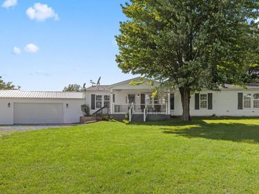 15193 Hall Road NW, Mount Vernon, OH 43050