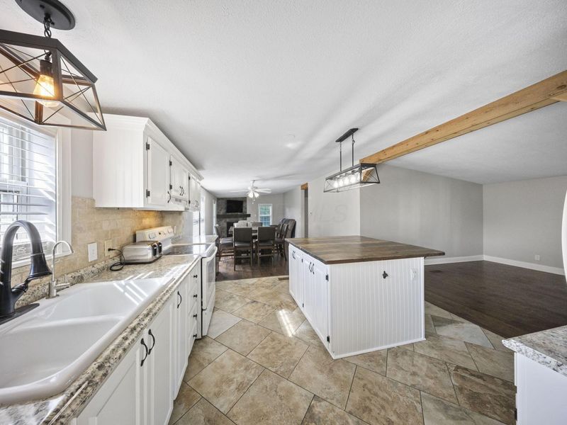 15193 Hall Road NW, Mount Vernon, OH 43050 Photo 10