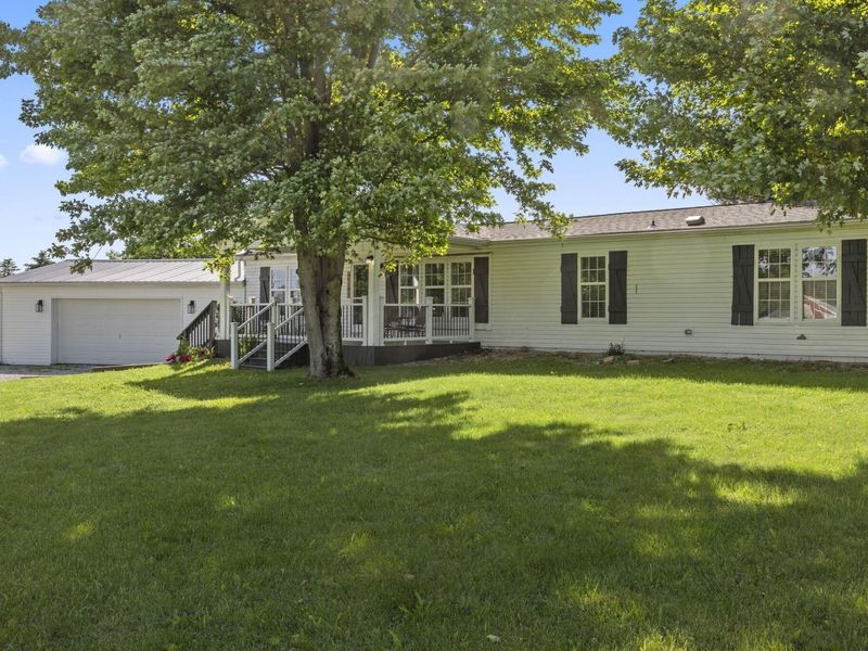 15193 Hall Road NW, Mount Vernon, OH 43050 Photo 2