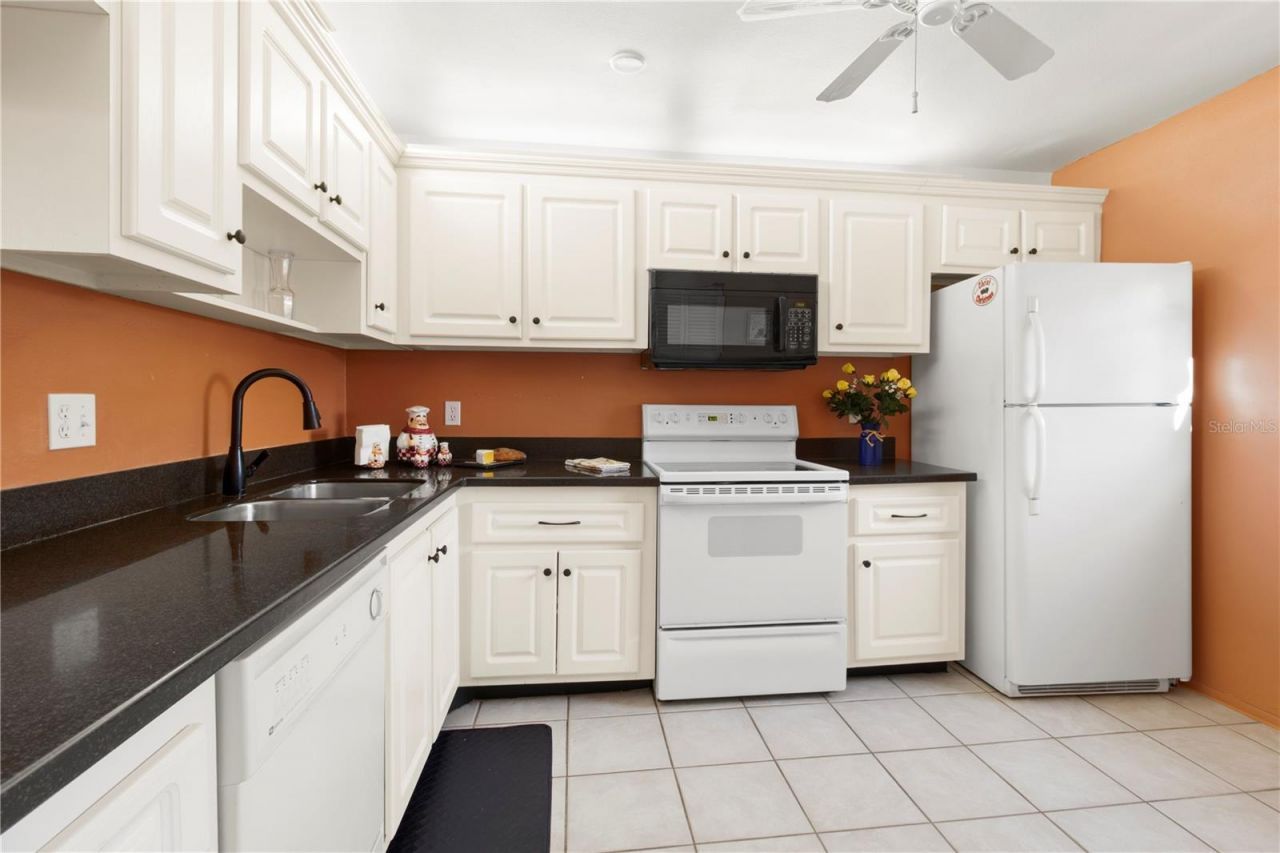 3880 Ironwood Lane, Unit 508E, Bradenton, FL 34209 Photo