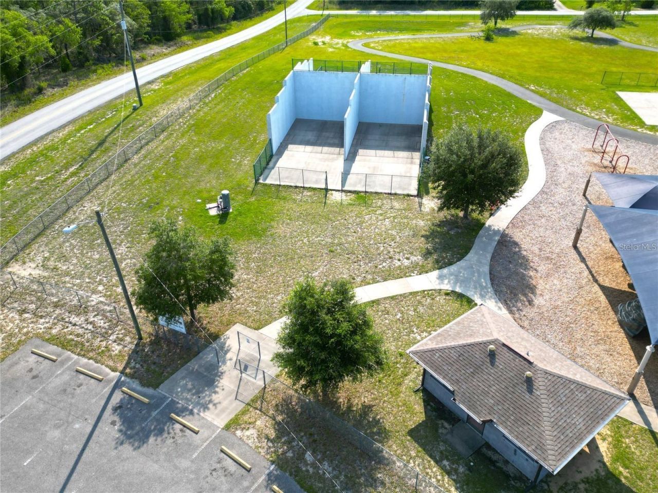 Sw Half Moon Drive, Dunnellon, FL 34431 Photo