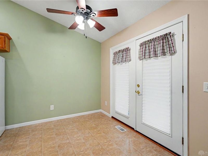 602 Meadowview Court, Carlisle, OH 45005 Photo 13