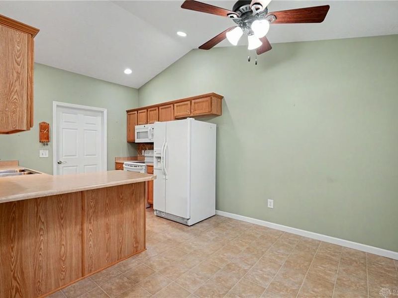 602 Meadowview Court, Carlisle, OH 45005 Photo 14