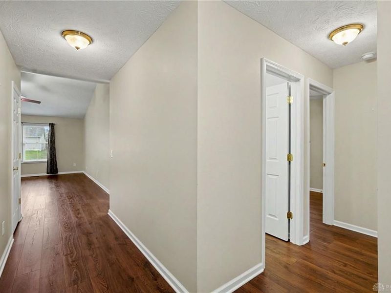 602 Meadowview Court, Carlisle, OH 45005 Photo 6